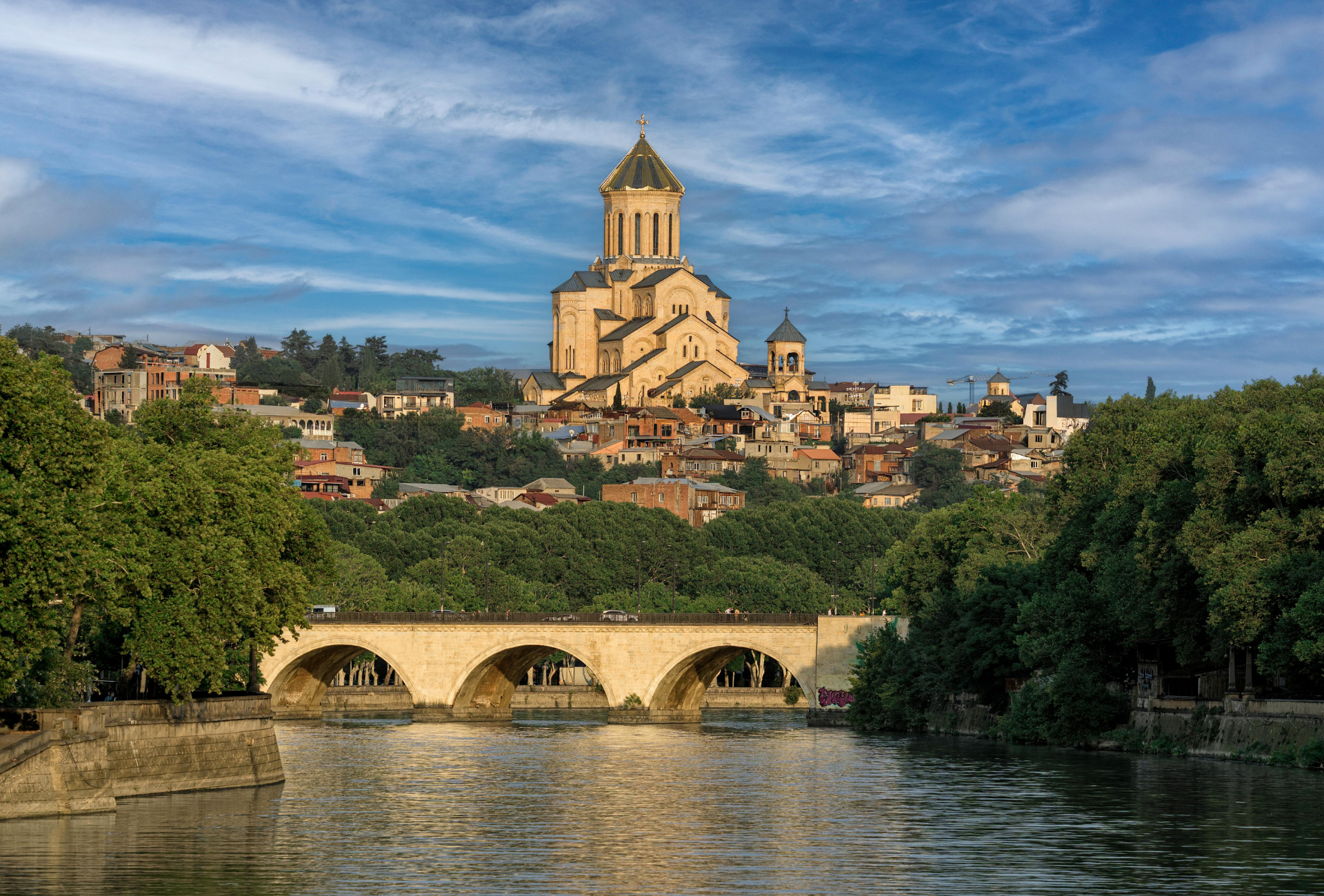 Reisen sie mit Grosman Tour nach Tiflis in Georgien